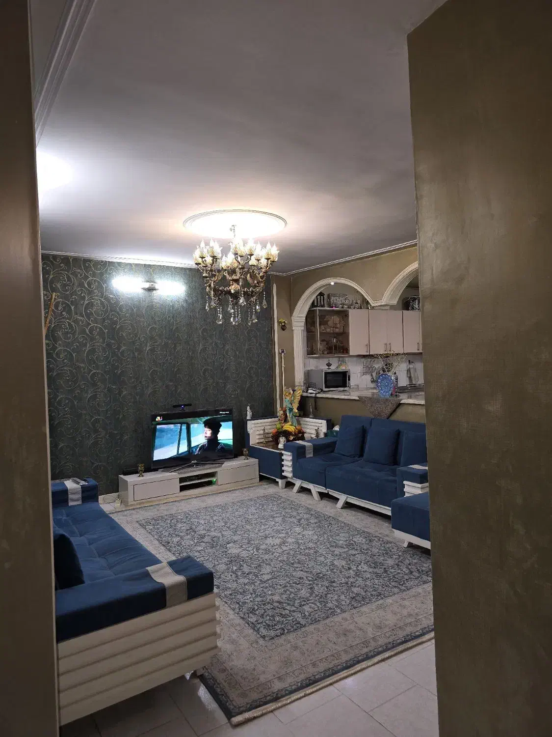 اپارتمان دو خوابه فروشنده واقعی