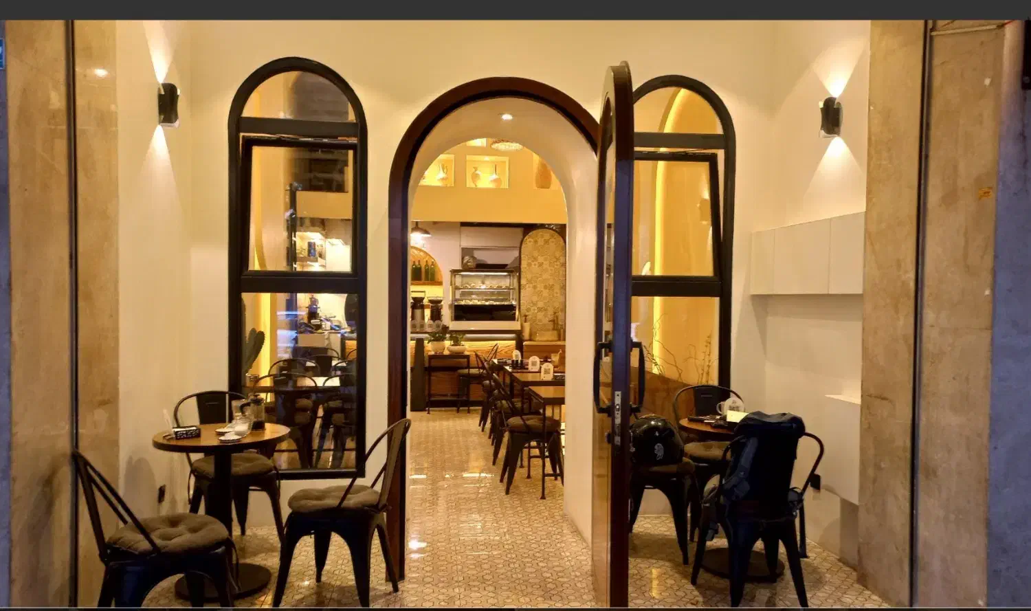 یک مغازه ۴۰ متری ونک پارک