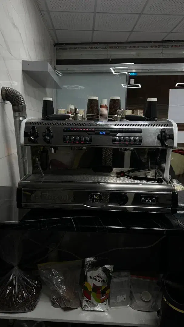فروش و اجاره کافه در اسداباد