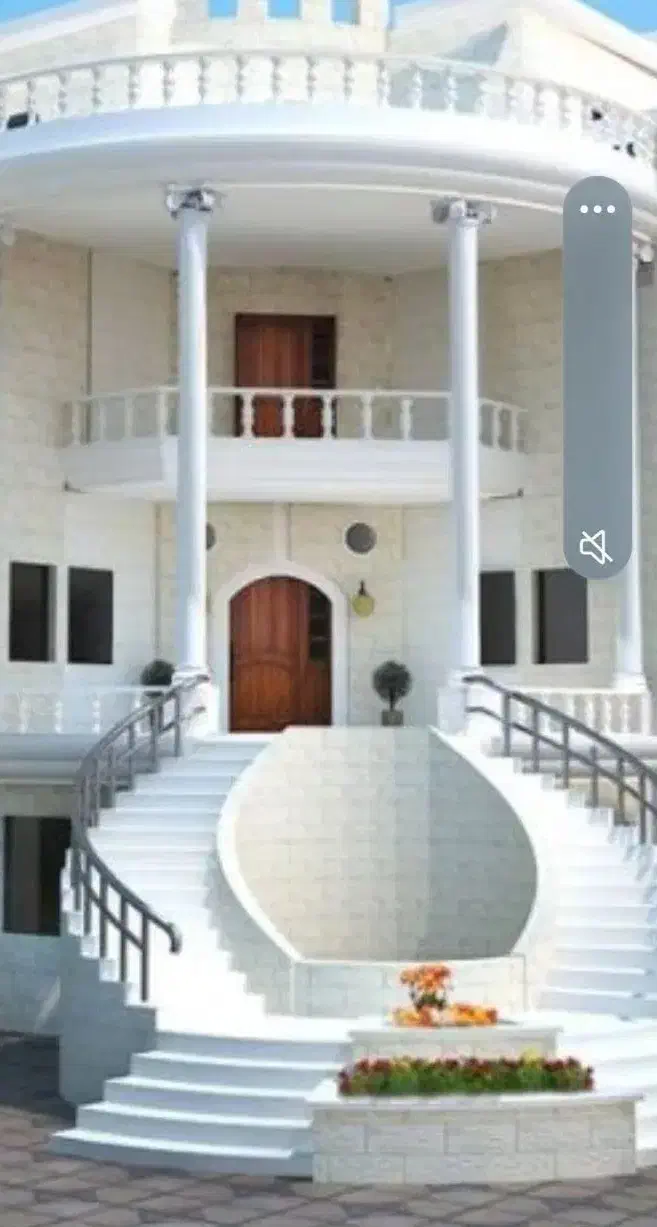 متراژ ۶۰ متر حاشیه ۵متر کلنگی