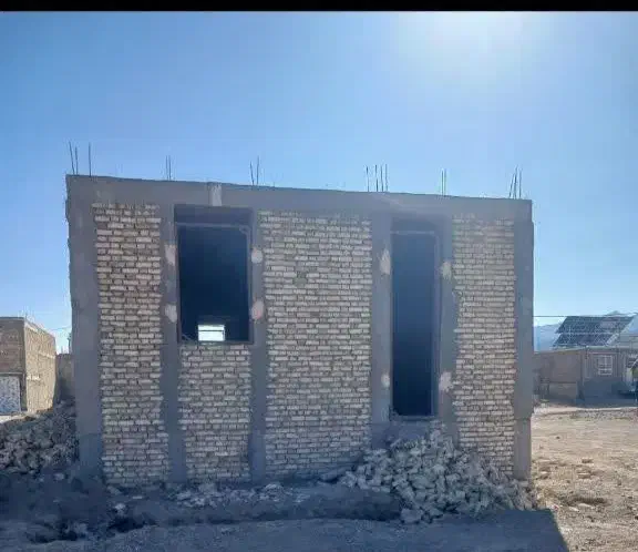 فروش منزل مسکونی نیمه ساز