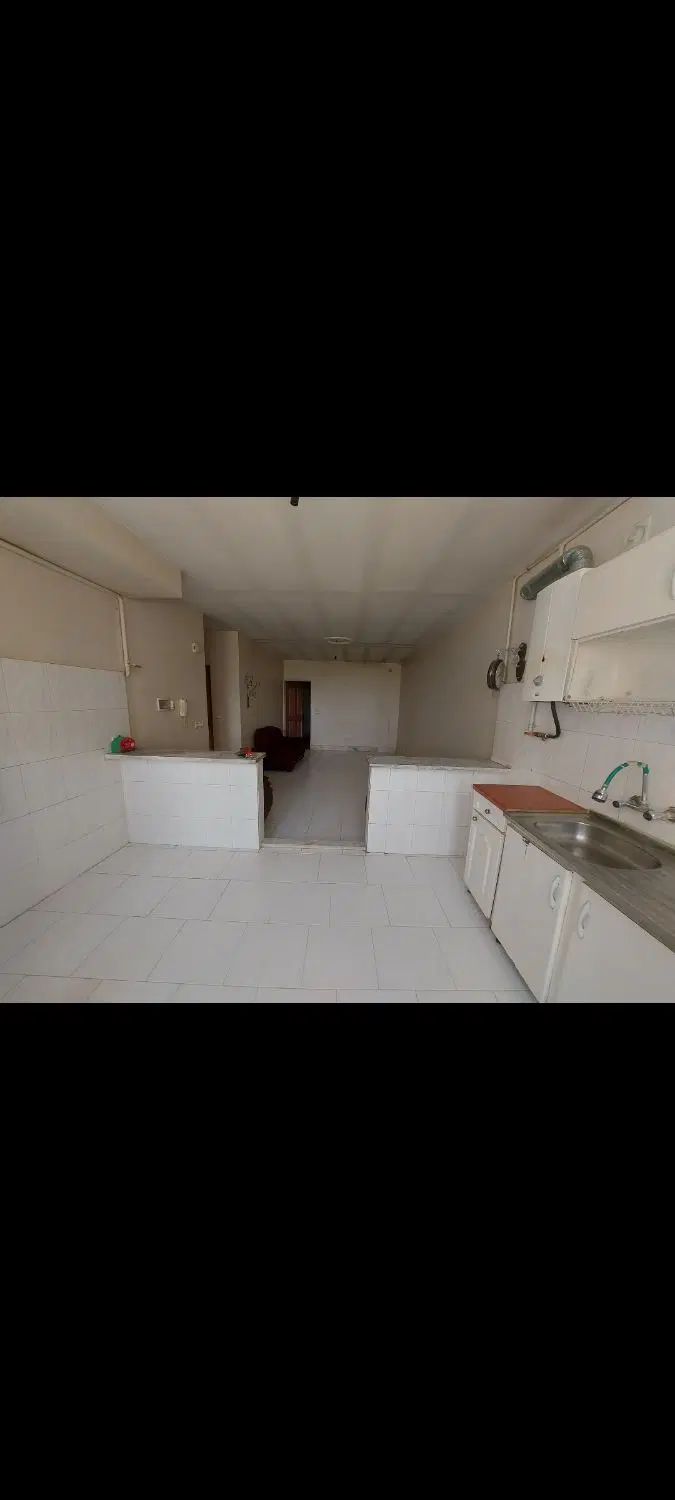 واحد۶۰متری تمیزطبقه ۴روبه نما