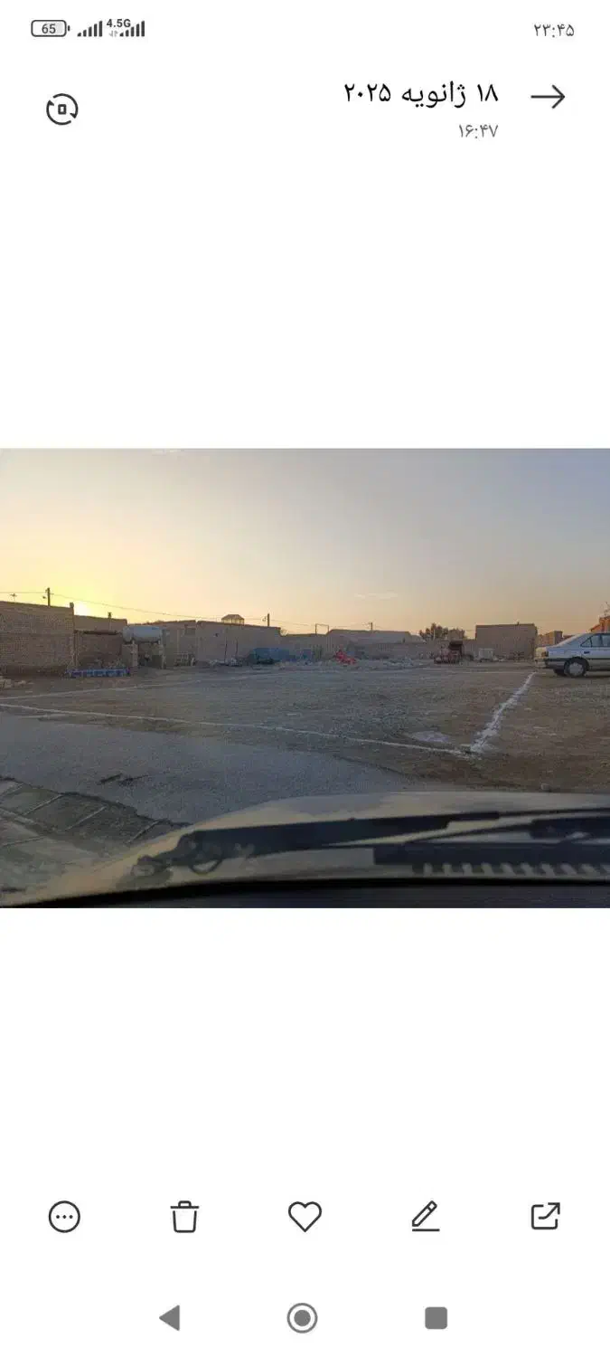 زمین سه نبش ۱۶۶ متر