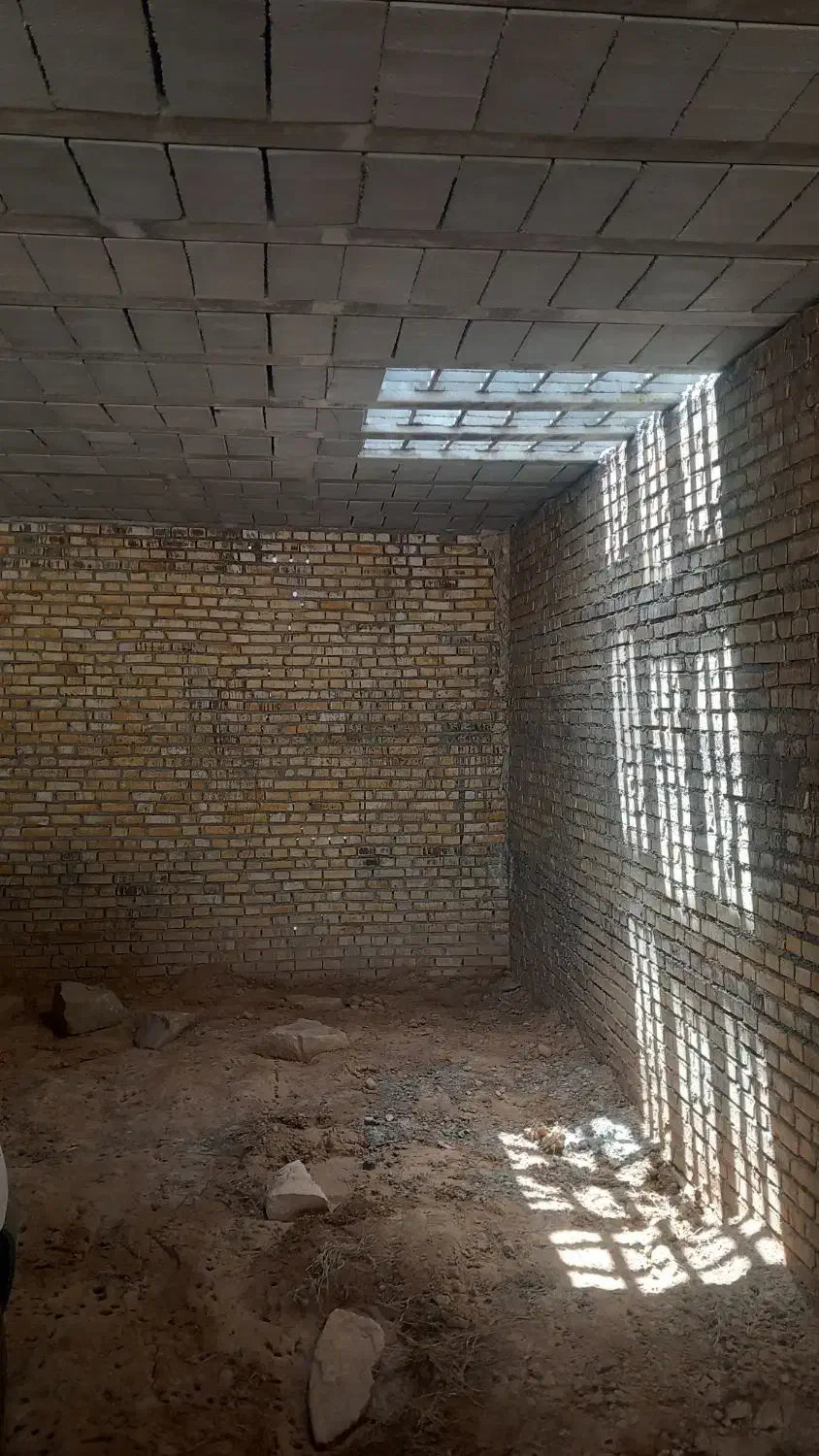 خانه نیمه کاره