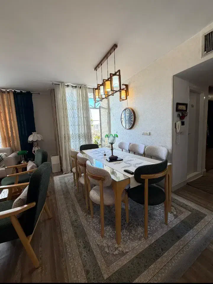 هم خانه خانم
