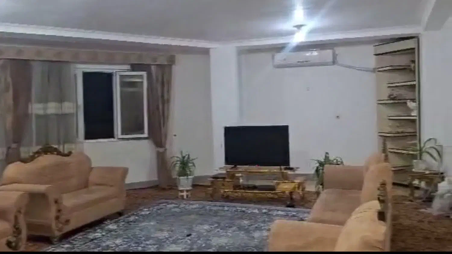اپارتمان ۲۰۰ متری ۴ خواب تک واحد