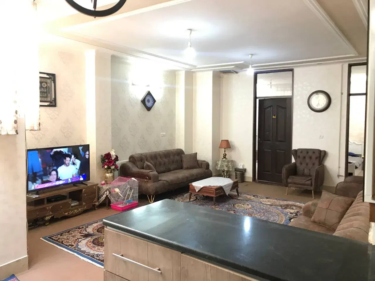 آپارتمان حکیم فرزانه