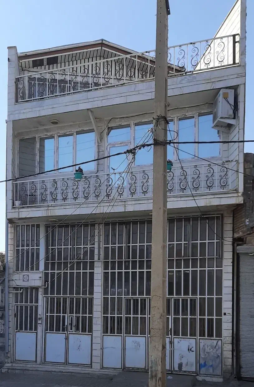 ملک تجاری و مسکونی مسیر خیابان اصلی