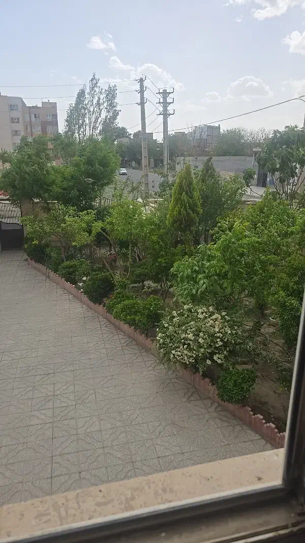 همخانه خانم برای خانم