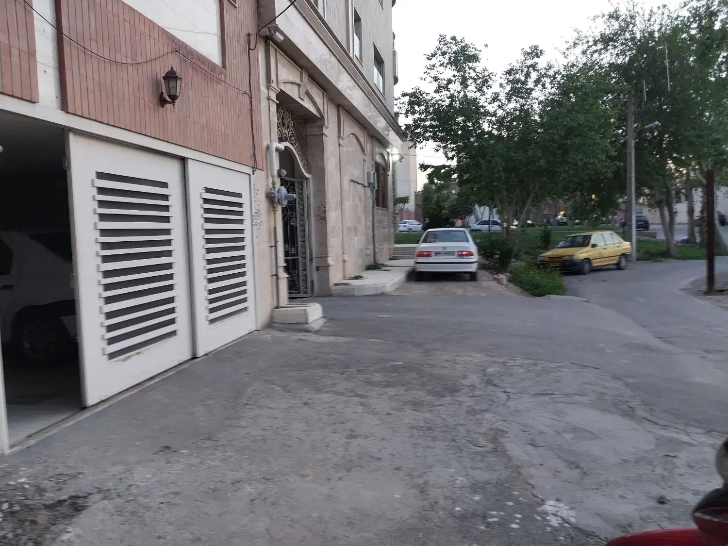 آپارتمان۶۰ متری حیاط اختصاصی
