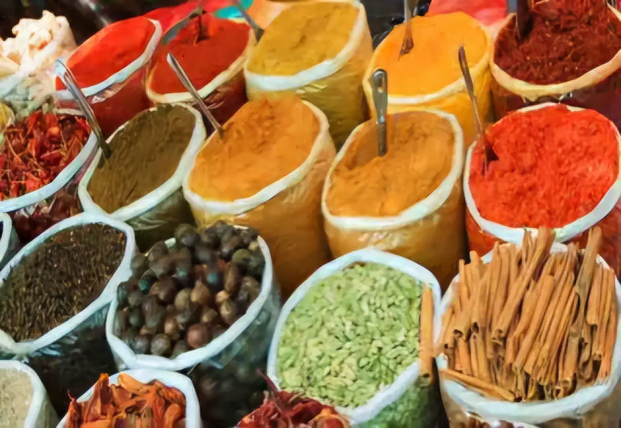 واگذاری عطاری با کلیه لوازم با 10 سال سابقه