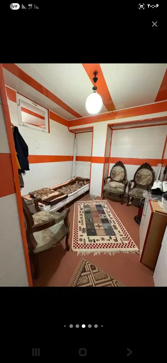 حیاط دربست 95متری.قطران.