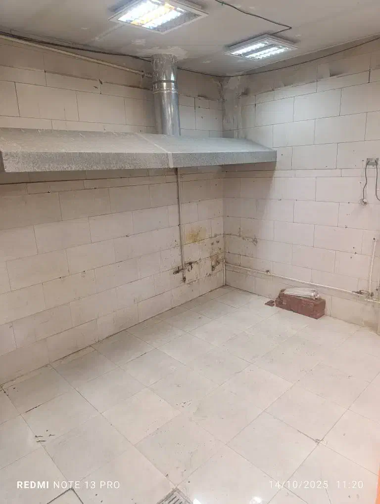 مغازه 30متری مناسب تهیه غذا وشغلهای تمیز