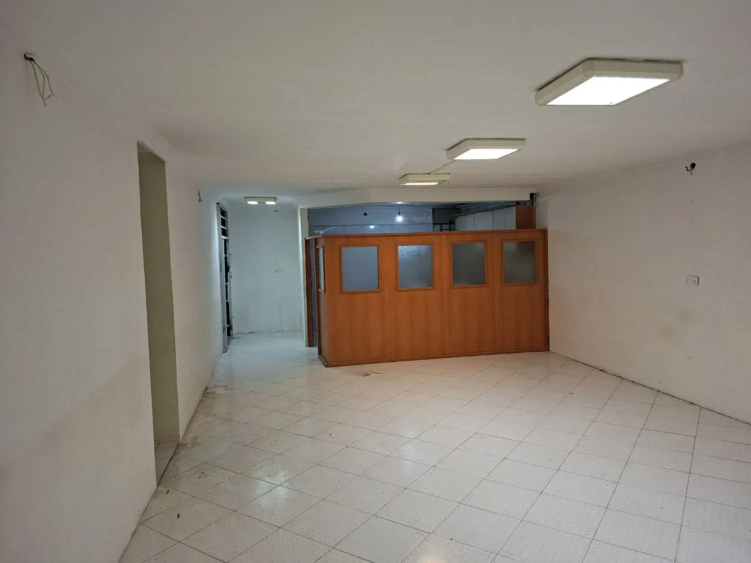 اجاره ویلایی ۲۵۰ متری آموزگار مناسب انبار