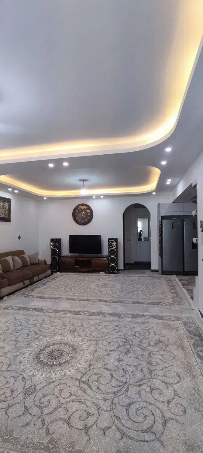 فروش طبقه دوم زمین پیرآردی