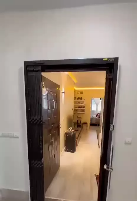 اجاره آپارتمان ۶۵ متری در شمال کاخ نیاوران