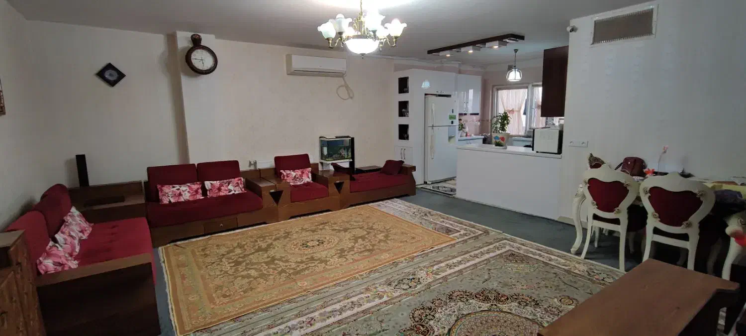آپارتمان ۹۴ متری فاز ۴ شمالی