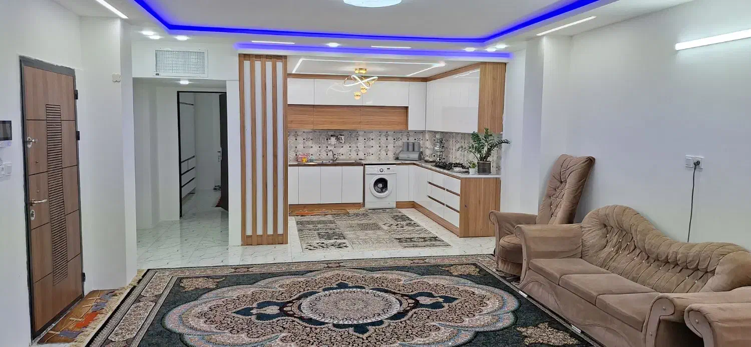 آپارتمان نوساز ۳ خواب