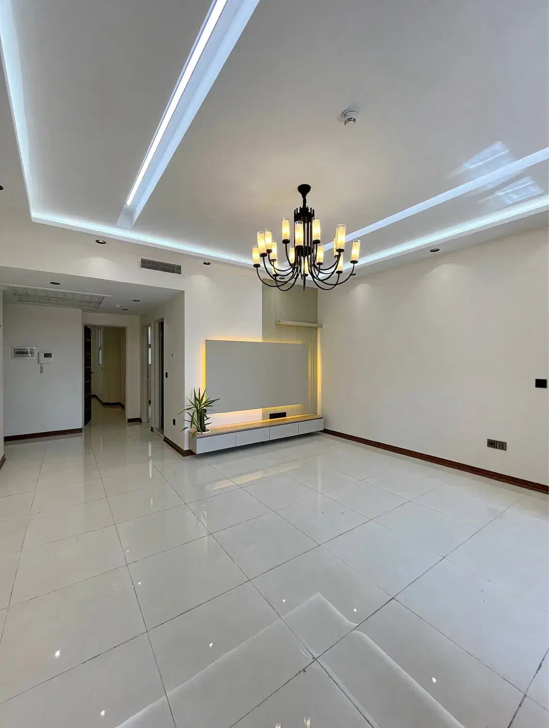۷۰متر کاربری اداری یک اتاق مستر آبدارخانه تجهیز