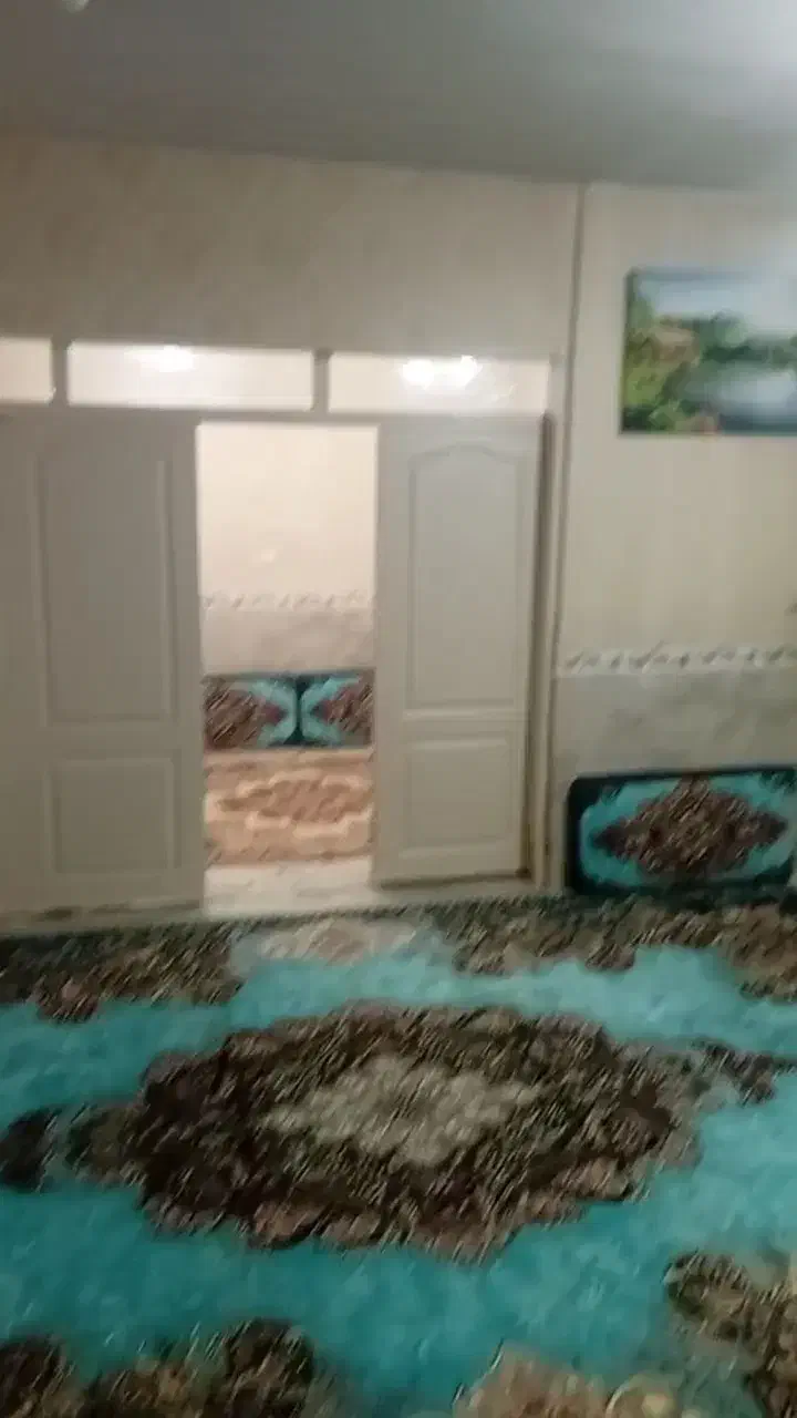 فروشی ۵۰متری جلوقواره