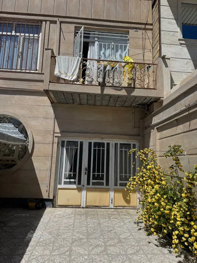 نیاوران