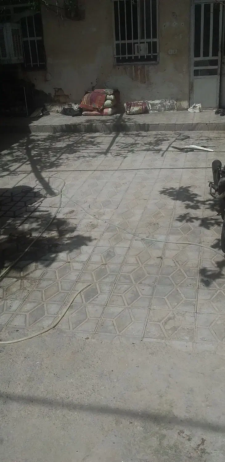 خانه نا ضددین فروشی