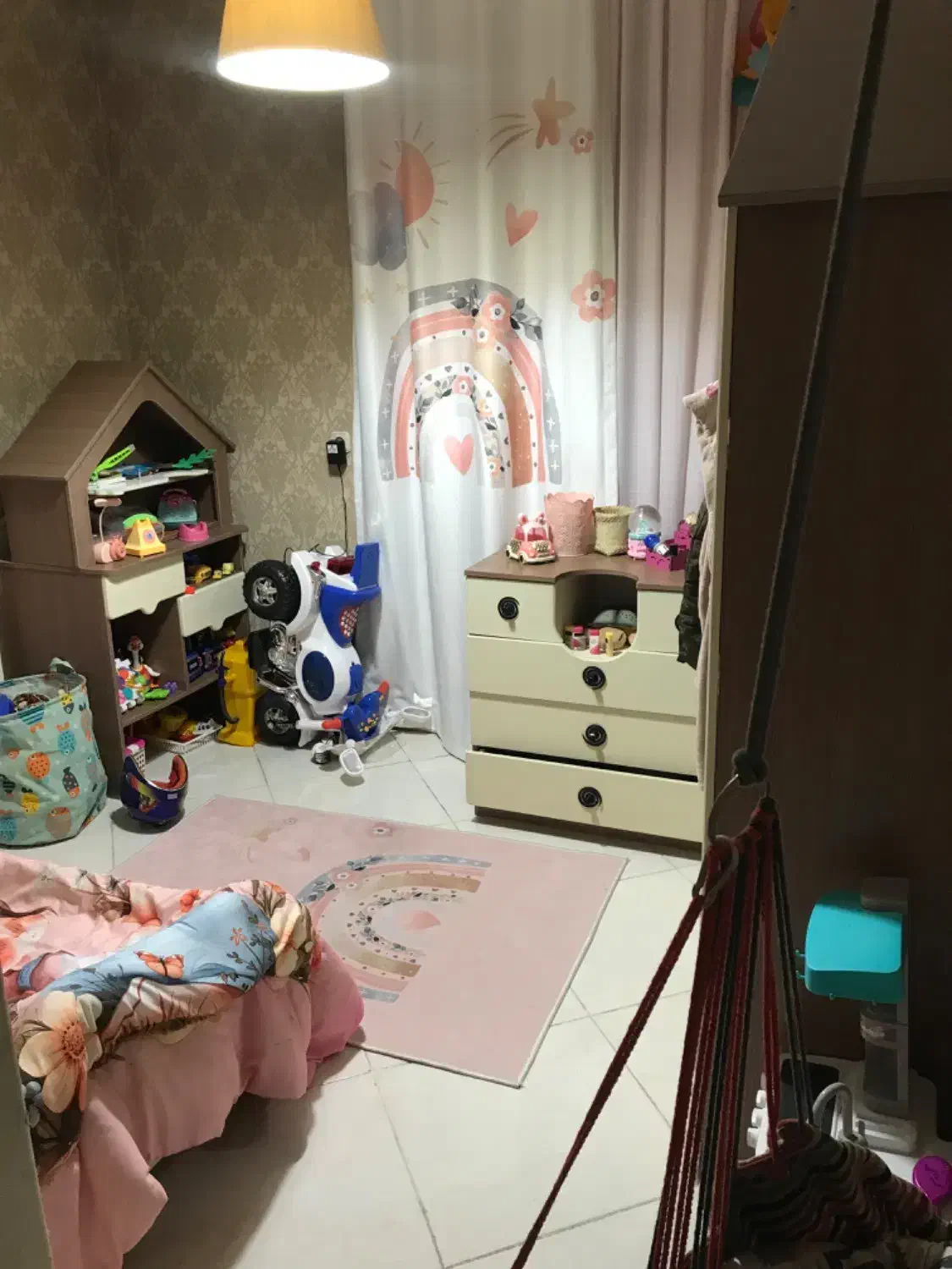 ۷۵متر دوخوابه پارکینگ دار