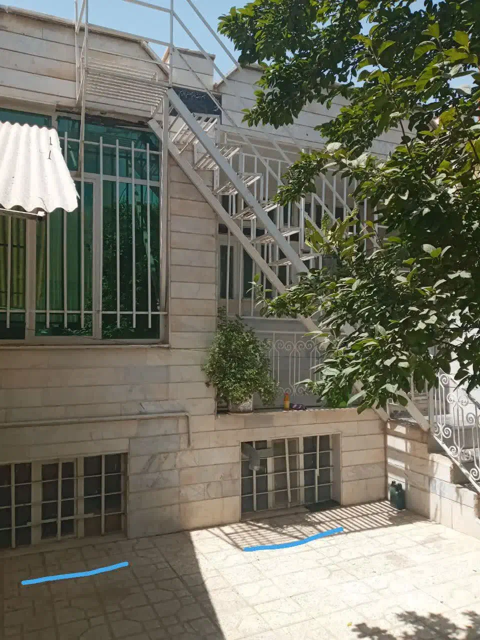 خانه ویلایی ۱۲۰متری به خانم مجرد واجد شرایط