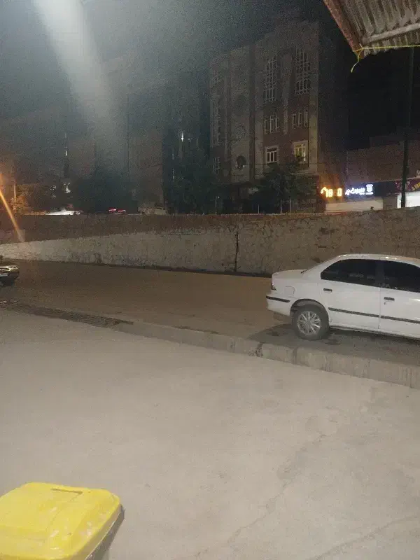 مغازه بین کاشانی ۱۹ و بلوار شهید چمران