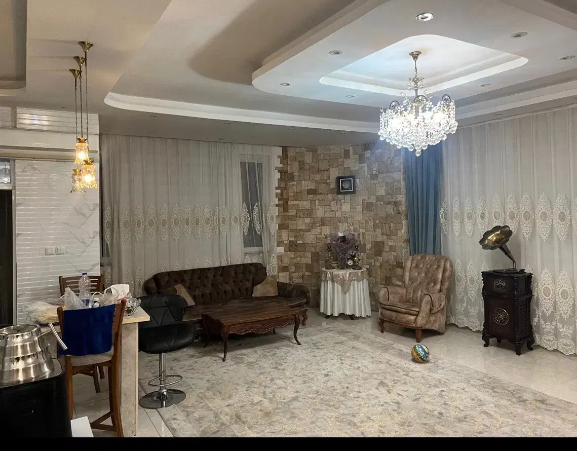 ۱۱۸ متری خ امام