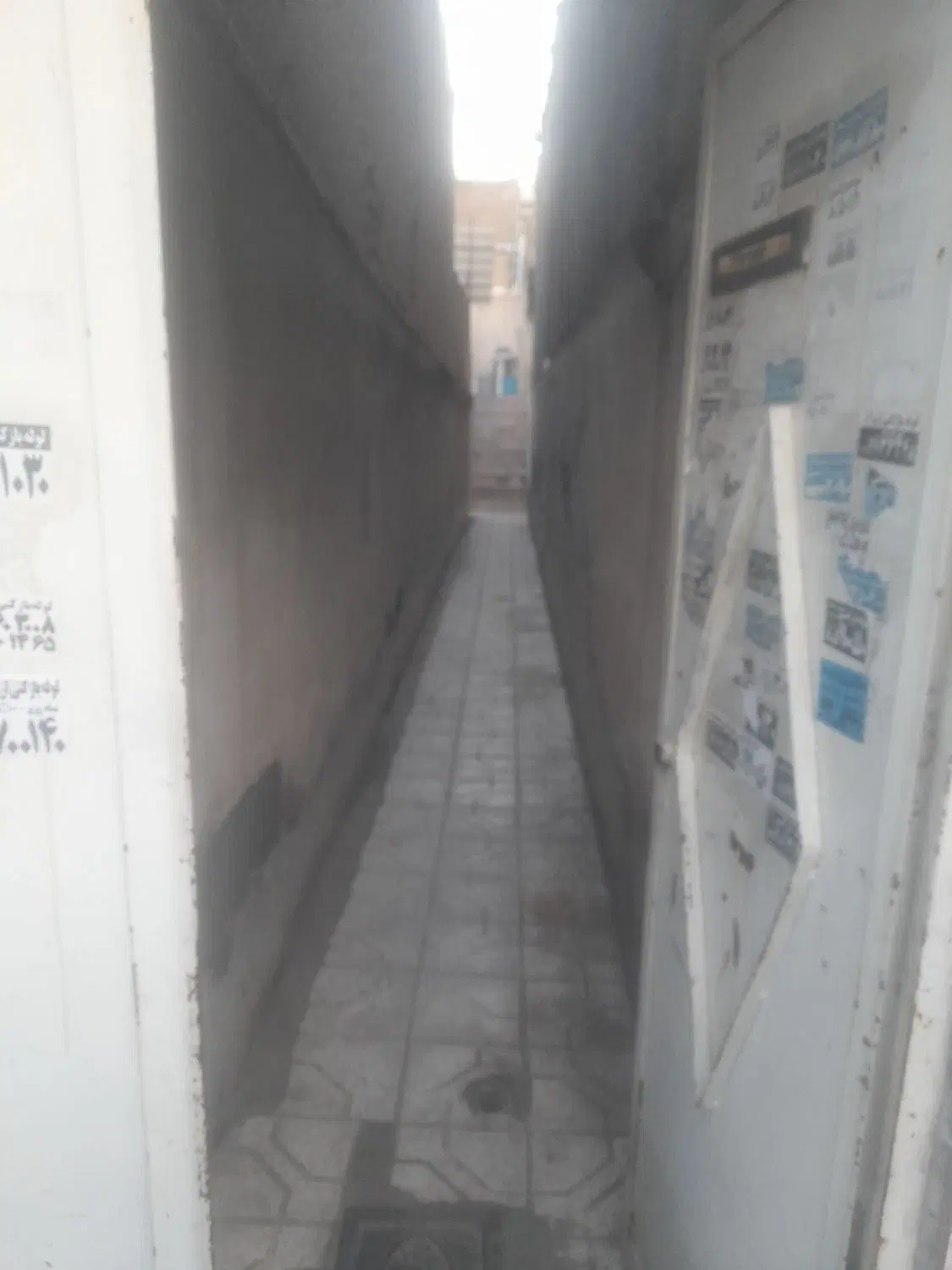 منزل ویلایی ۱۰۰ متر زمین.