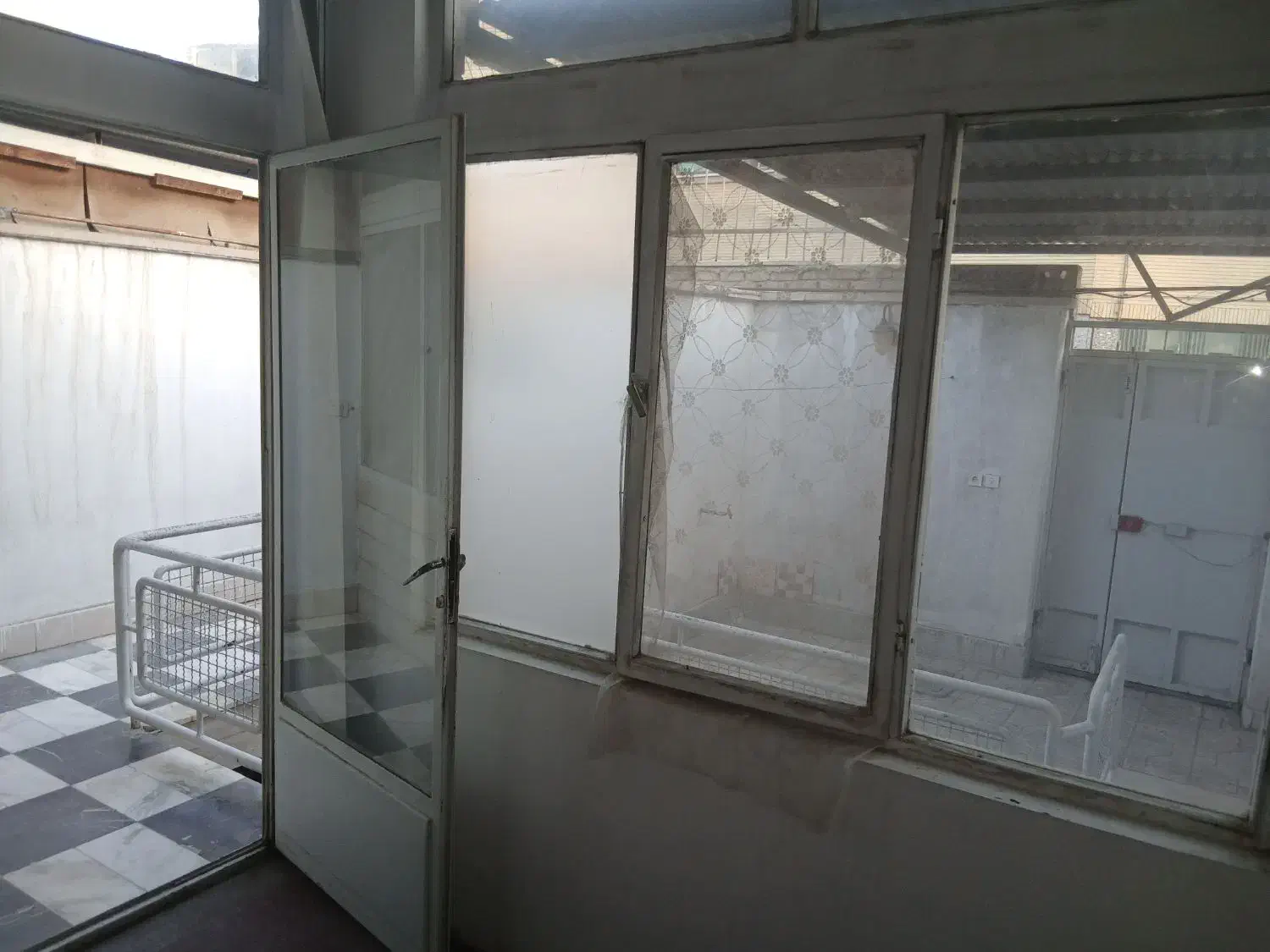 منزل دربست ۷۰متری(توضیحات را بخوانید)