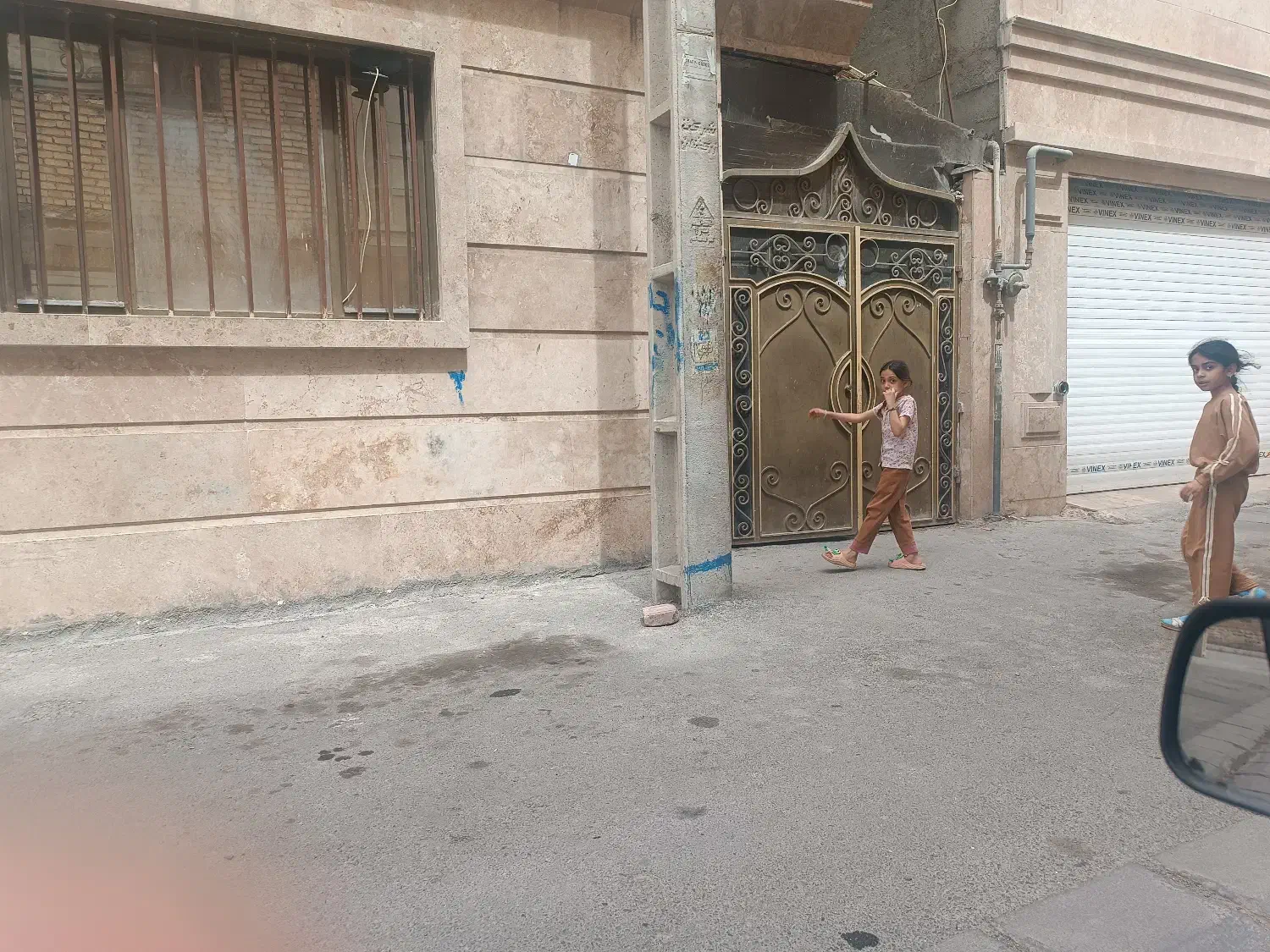 خادم اباد جاره