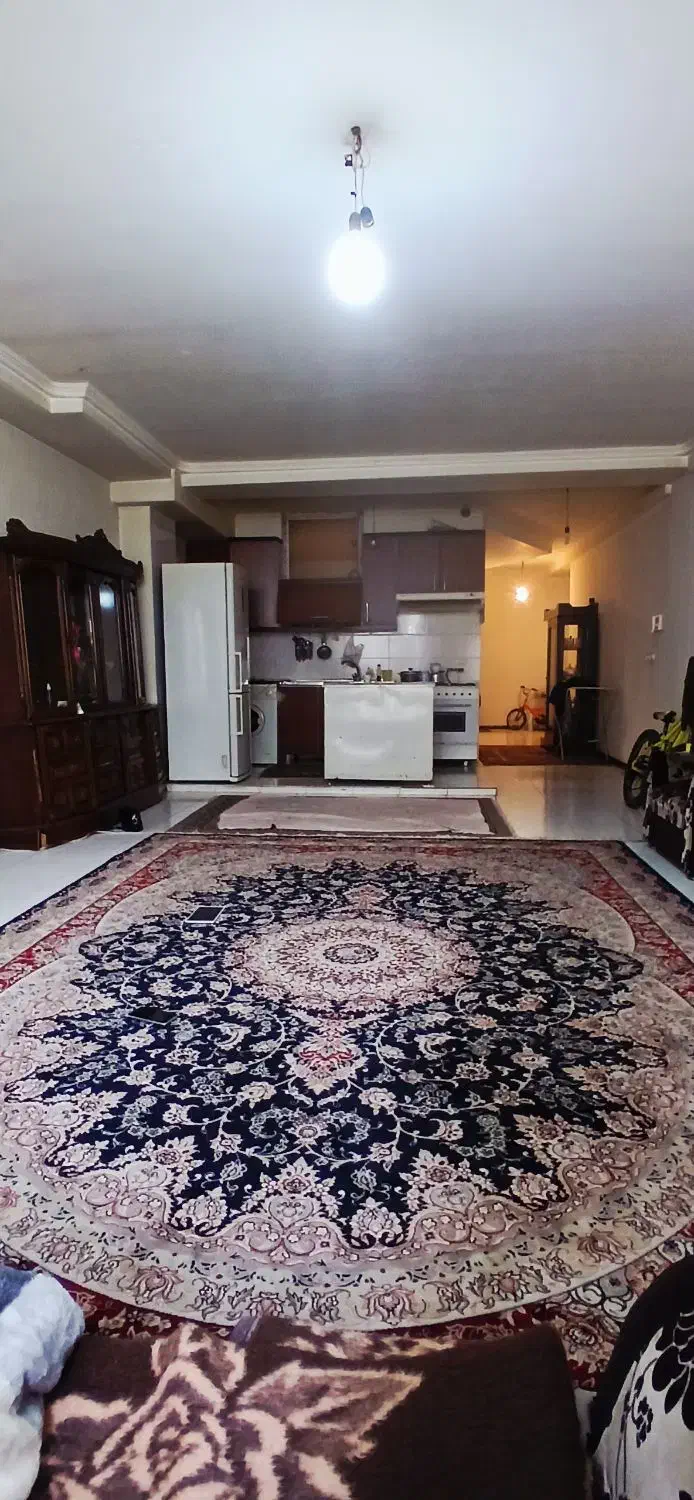 واحد ۷۹متری اندیشه فاز۱_ده متر حیاط خلوت فروش فوری