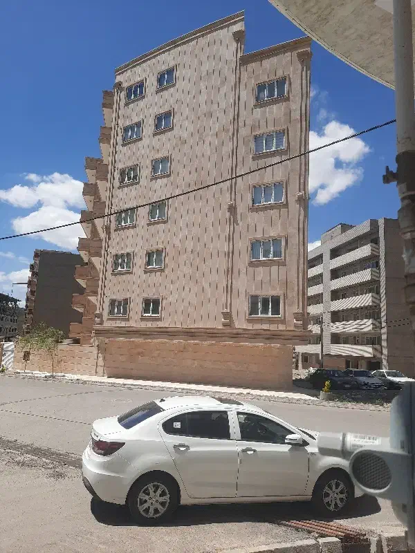 احداپارتمان ط ۵ سه خوابه تمیز