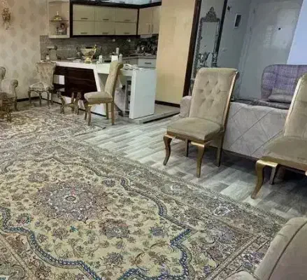 ویلایی مربع ۱۰ در ۱۰