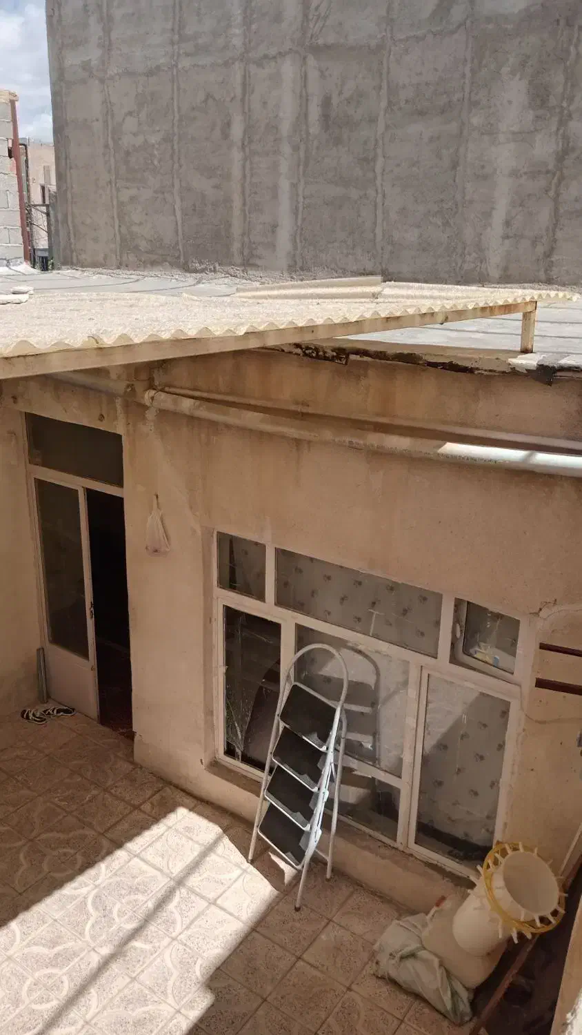فروش حیاط مسکونی
