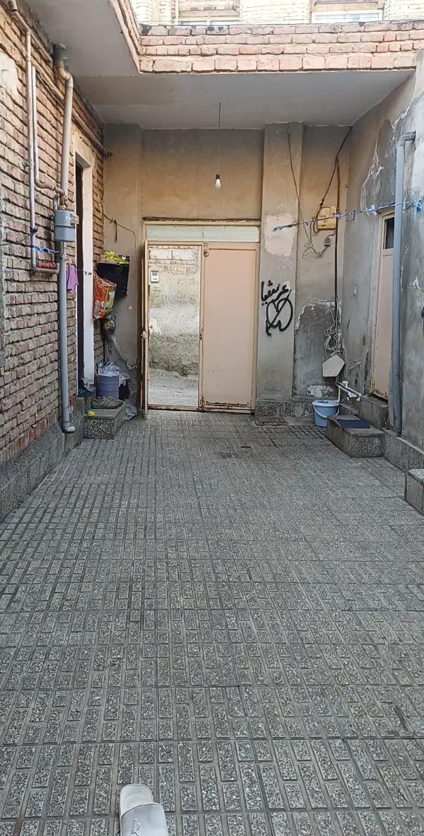 فروشی خانه