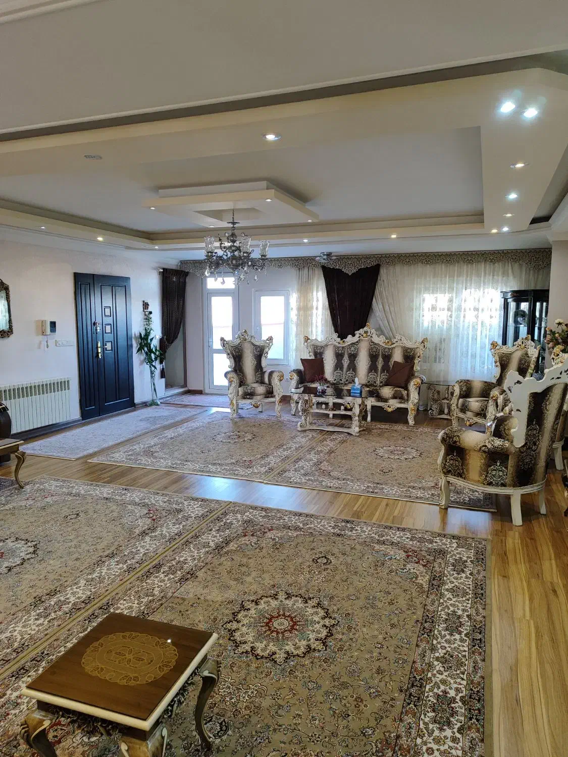 فروش واحد مسکونی لوکس