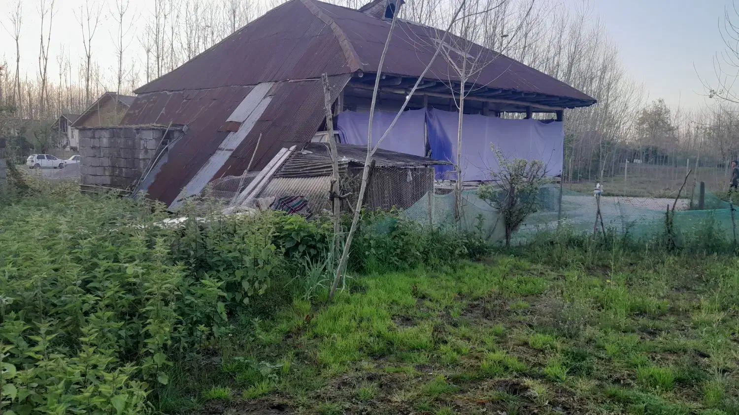 خانه ویلایی ۷۰۰ متر دارای سند