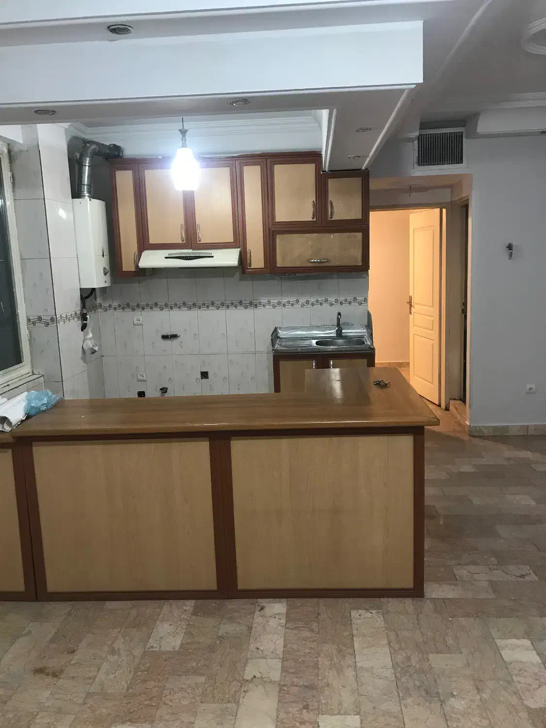 اپارتمان تک واحدی