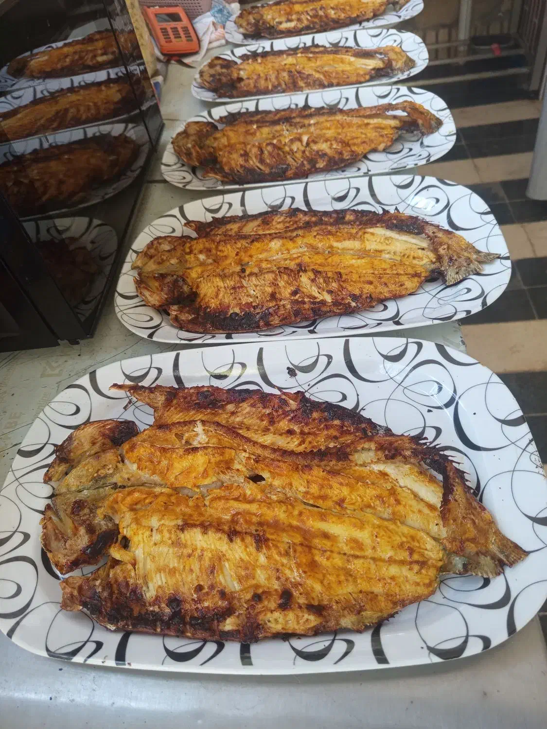 ماهی کبابی و سوئیت