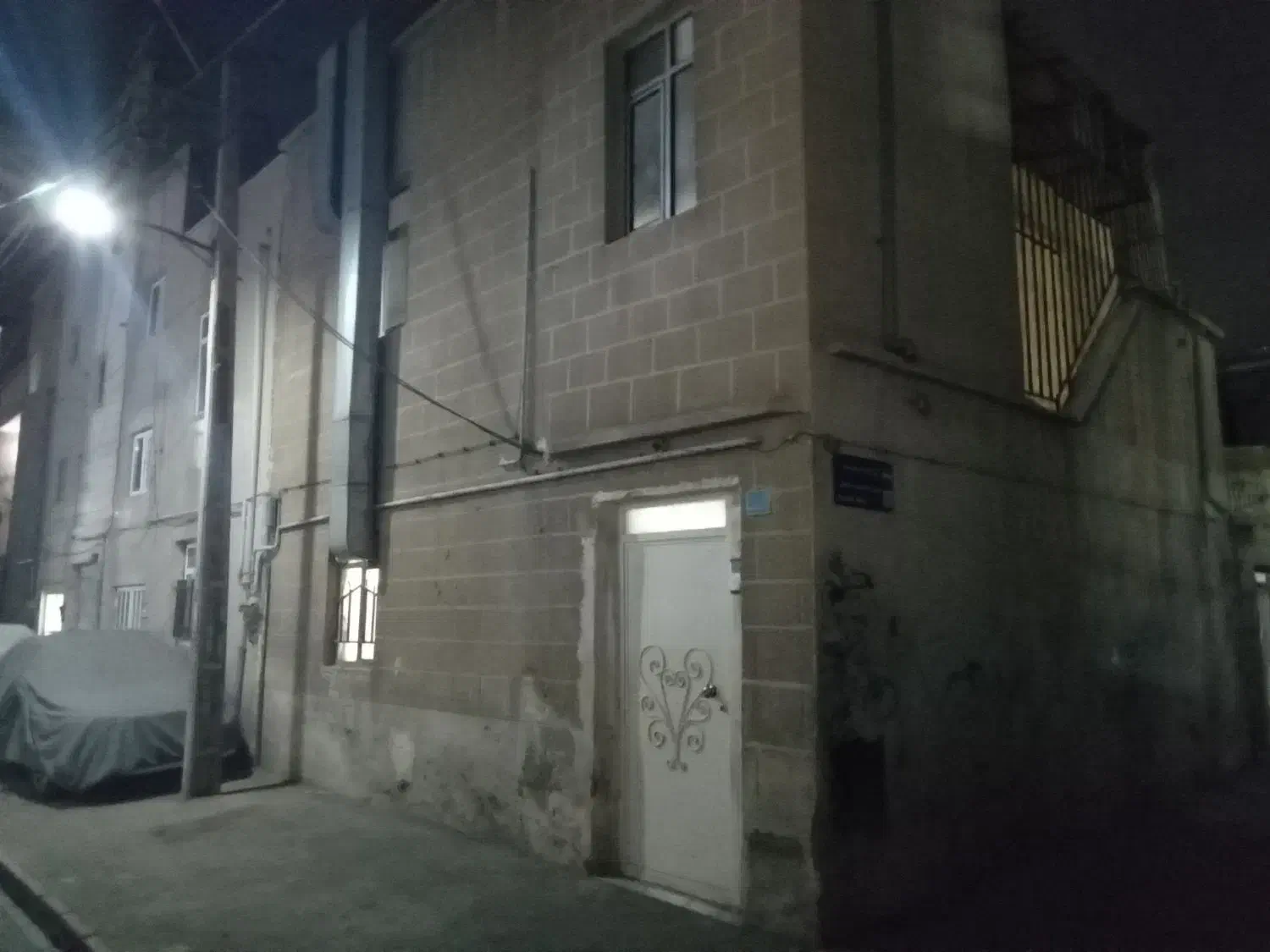 ۶۰متری با بحر ۸ دو نبش ۲طبقه۱۲متری سجاد فروردین ۳