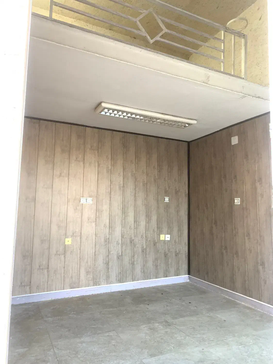 فروش مغازه ۱۲ متری اصلی خیابان گمرک