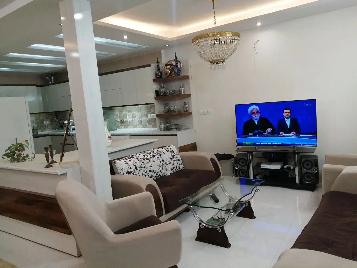 خانه ویلایی حیاط دار خ بازارچه کامل باز سازی شده