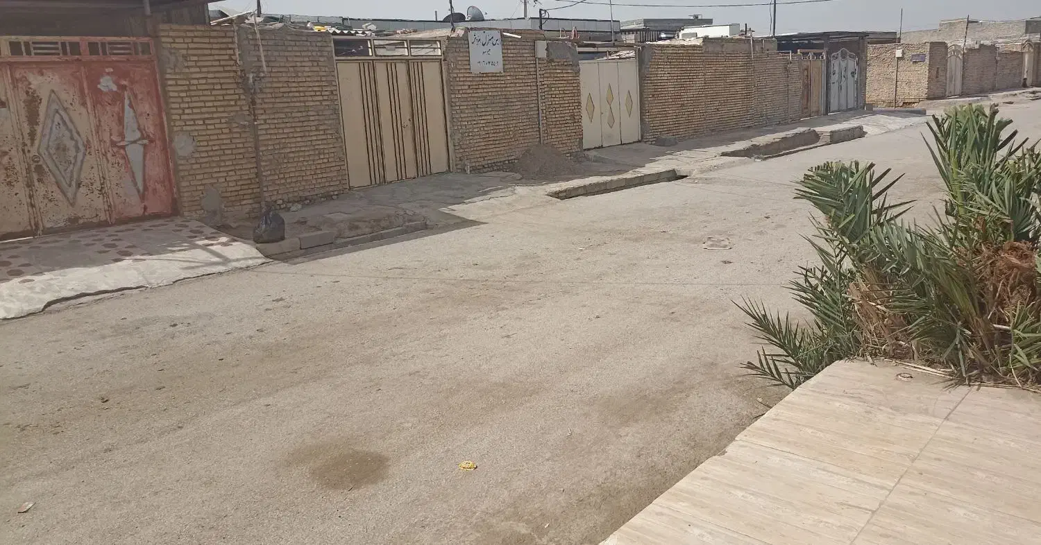 یک باب منزل بفروش می رسد