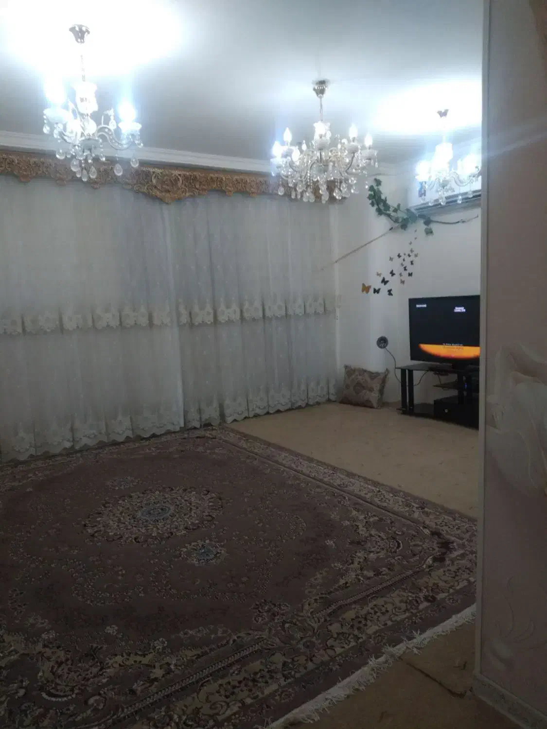یک واحد مسکونی گناوه
