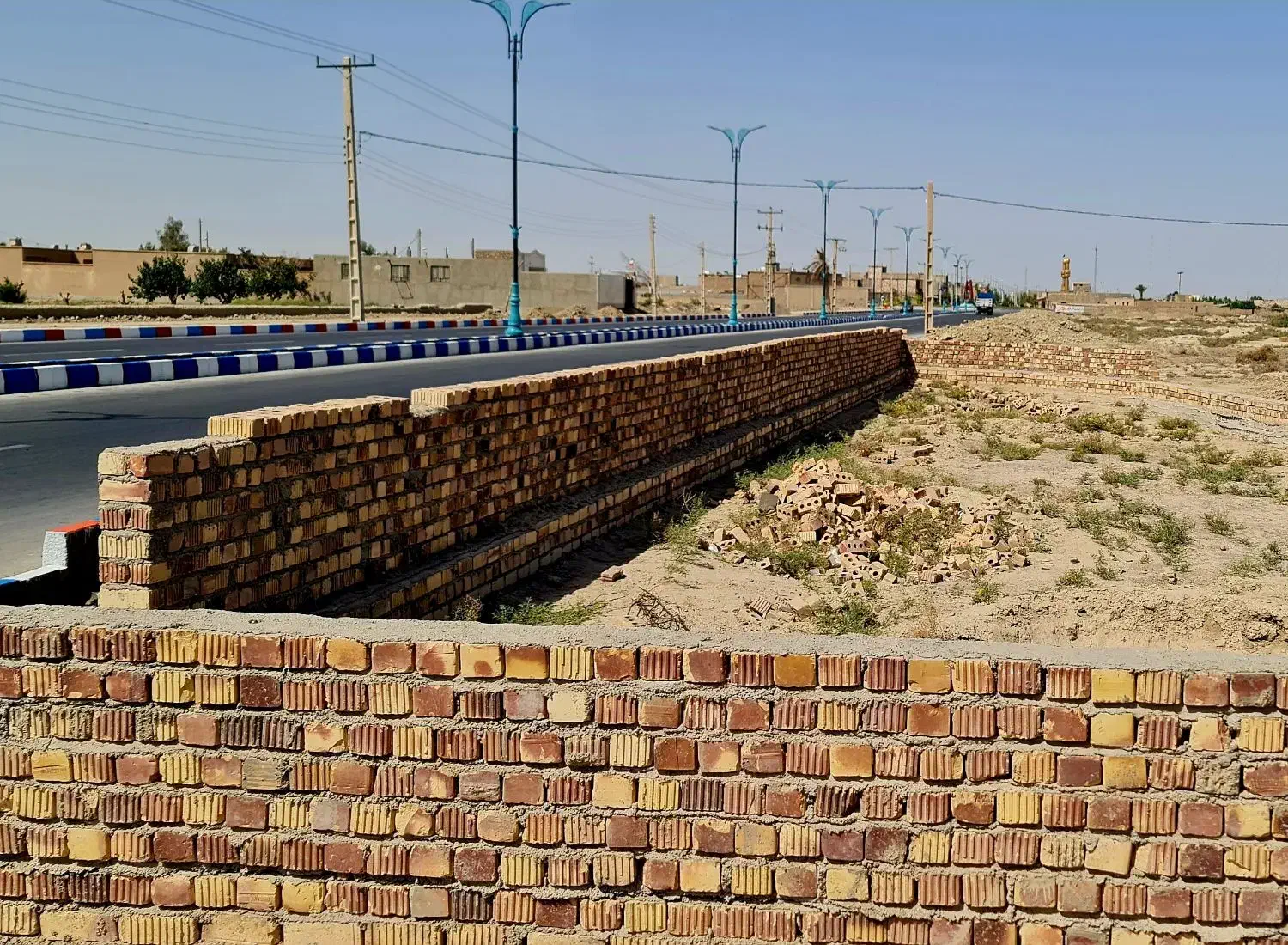 زمین با متراژ بالای تجاری