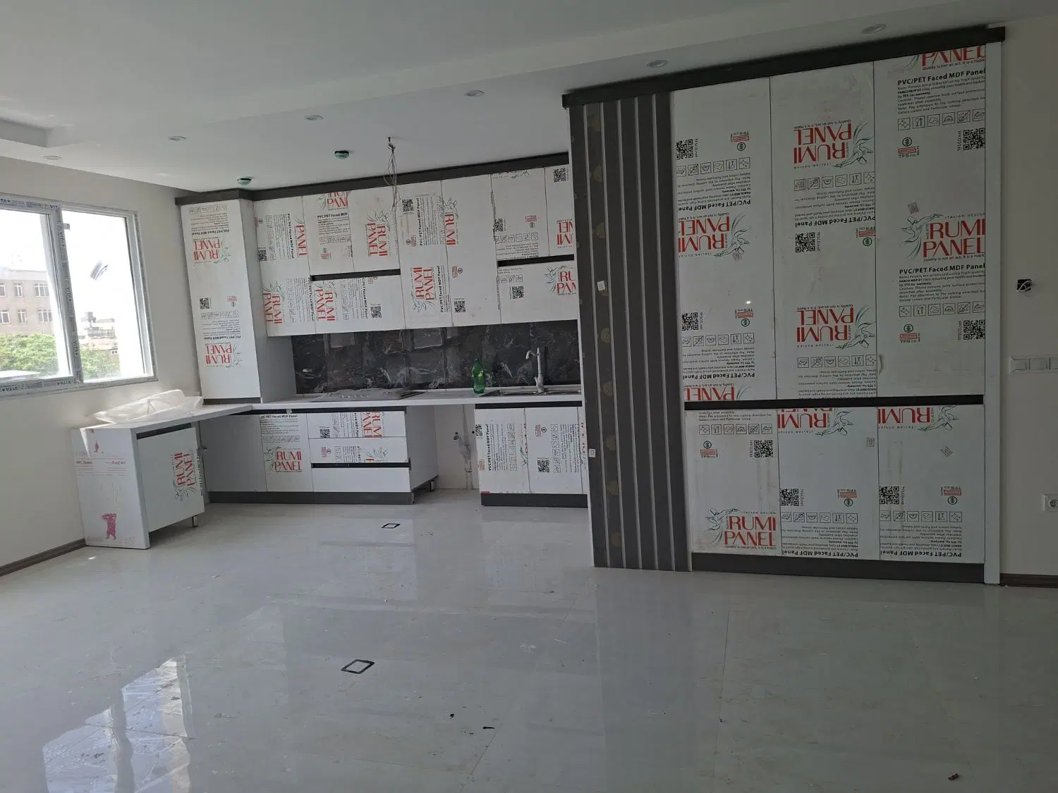اپارتمان ۱۱۱ متری دو خواب فول امکانات کارمندان
