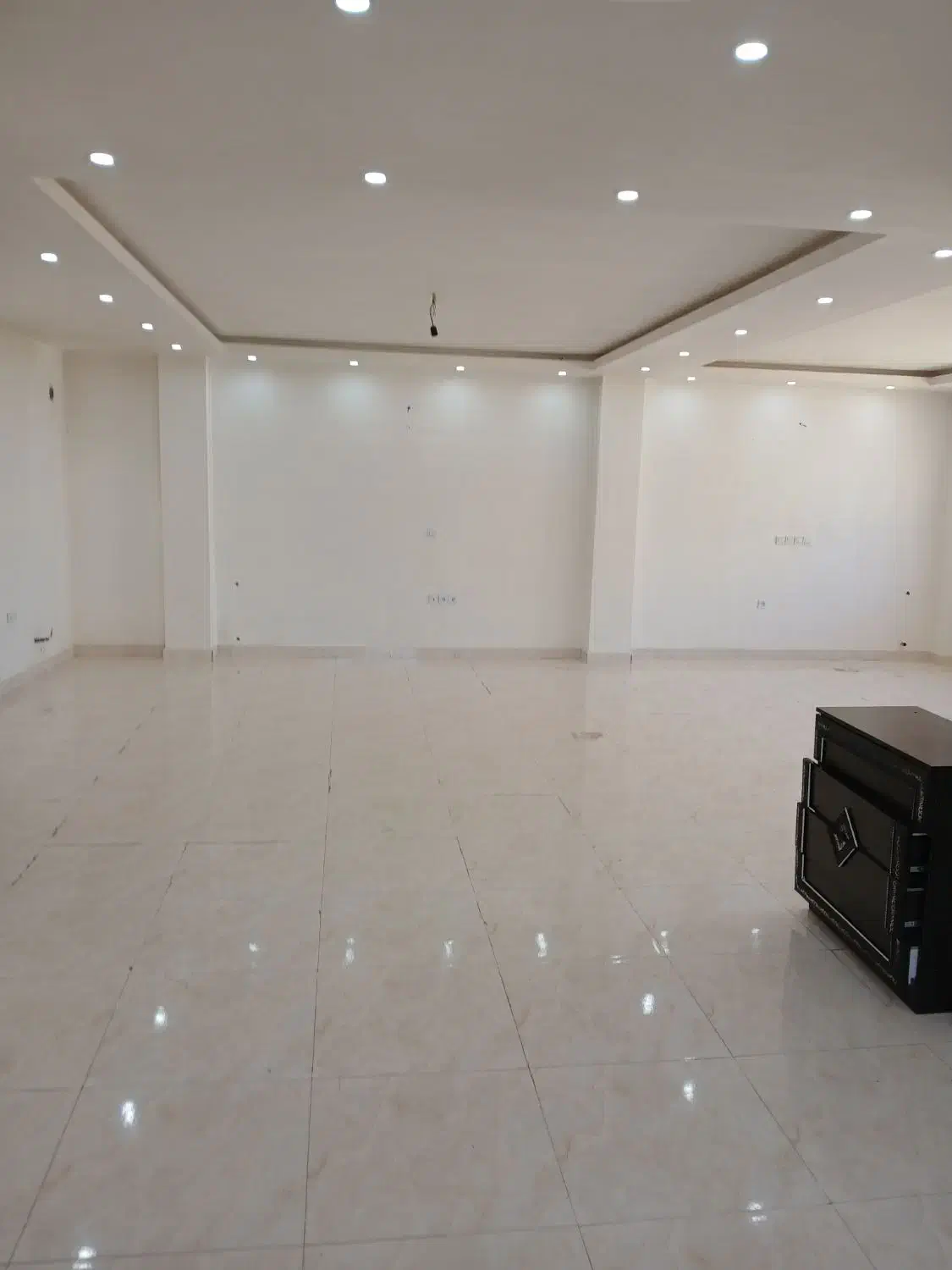 دنج راحت غرق در نور